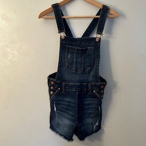 Short denim overalls